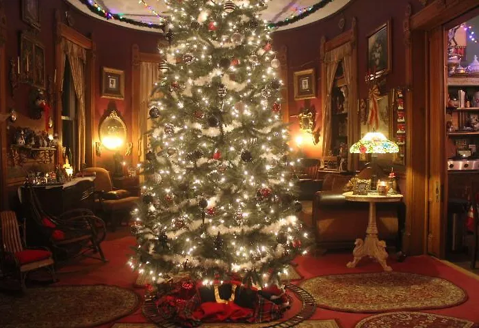 Riverview Mansion 2*